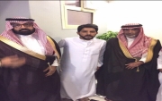 الشيخ هجر بن هتاش والشيخ موفق بن مرعيد في زيارة لرمز الشهامة فهد الربوض