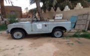 الصعيدي يقدم أول سيارة تعبر النفود إلى #جبة هديه لمتحف النايف الأثري
